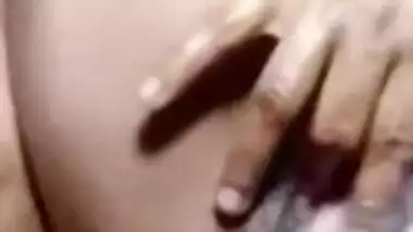 Desi bhabi night fingering pussy com