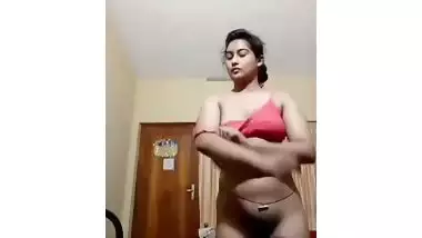 Virgin girl nude selfie striptease show video