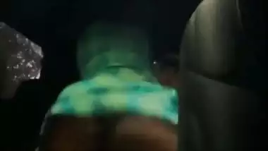 Indian babe’s xxx outdoor sex video from a moving car