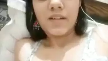 Sexy Bhabhi Showing Her Boobs 4 Clips Part 3